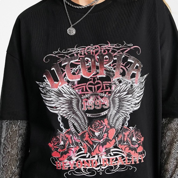 ASOS DESIGN Rock Tee With Mesh Snake Print Sleeves - Picture 2 of 4